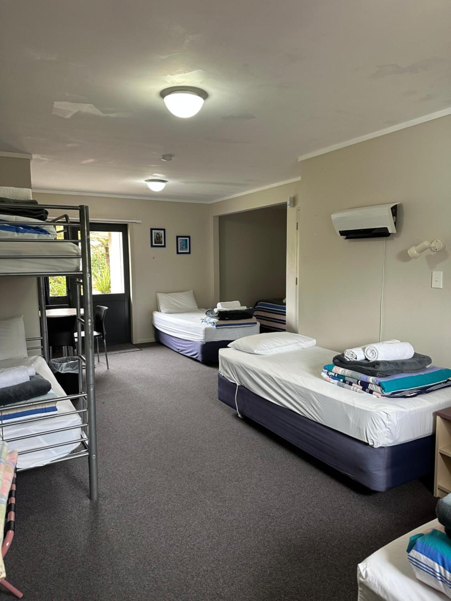 Franz Josef Top 10 Holiday Park Exterior photo