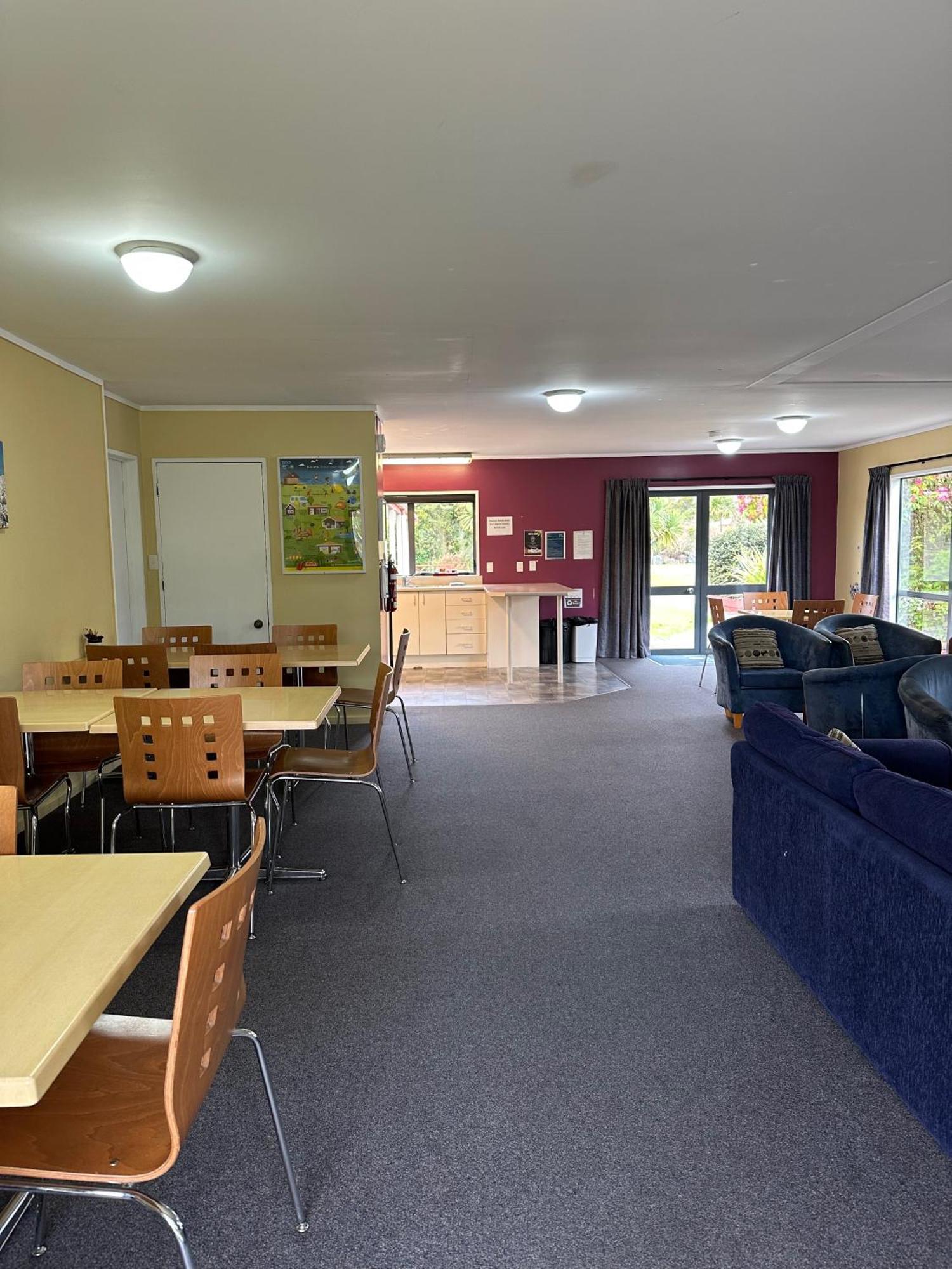 Franz Josef Top 10 Holiday Park Exterior photo